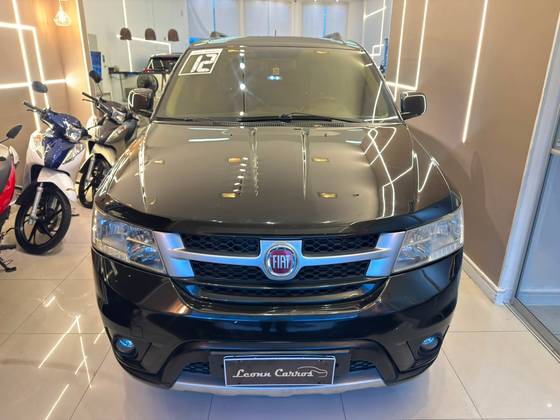 FIAT FREEMONT 2.4 EMOTION 16V GASOLINA 4P AUTOMÁTICO FIAT FREEMONT 2.4 EMOTION 16V GASOLINA 4P AUTOMÁTICO